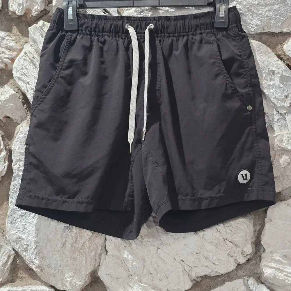 Vuori Kore Shorts Mens 7” Black Lined Gym Athletic Outdoor V302 Small